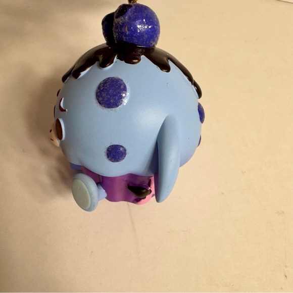 NWT. NWT. Disney Ornament - Munchlings Wild blueberry muffin Eeyore. - Picture 7 of 11